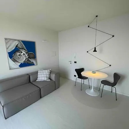 Judeka Apartment *